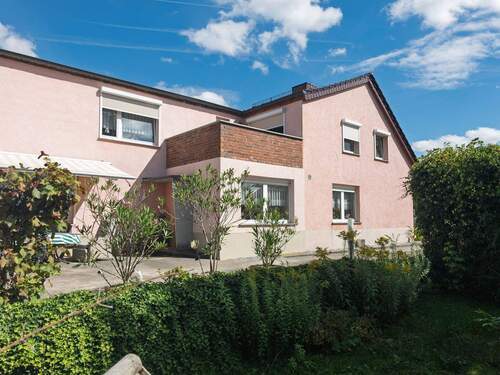 Seitenansicht - Wittenberg: Doppelhaushälfte mit 1.640 m² Traumgrundstück - Provisionsfrei!