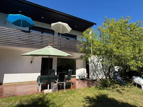 Große Terrasse - Einfamilienhaus mit 277,00 m&sup2; in Schlangenbad zum Kaufen