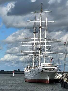 Bernadette gorch fock2.jpg - Schnäppchenpreis: Günstiger geht nicht vier Schlafzimmer Sauna großes Grundstück eingezäunt Glowe Insel Rügen