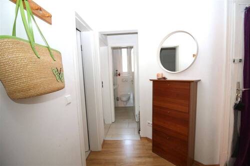 Flur - 3 Zimmer Etagenwohnung in Stuttgart