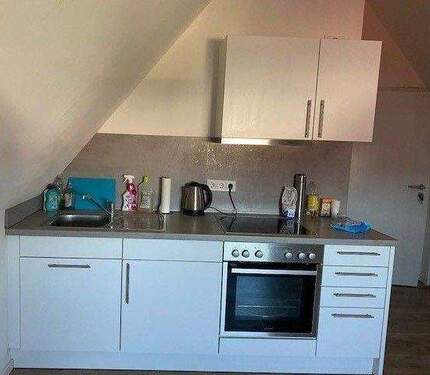 Küche 1.jpg - Helle Single Apartmentwohnung mit Einbauküche in Hünfeld