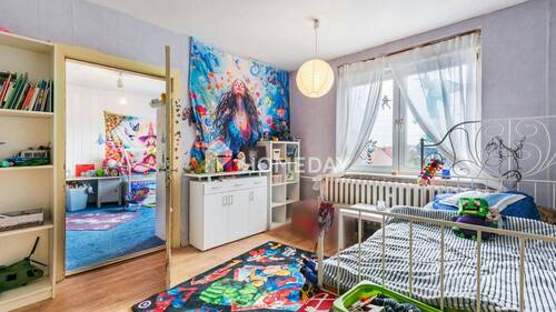 1. OG Kinderzimmer 1 2 - 