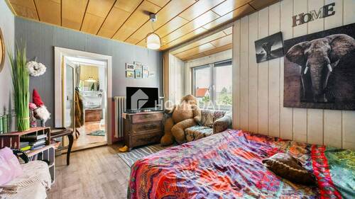 1. OG Schlafzimmer 2 - 