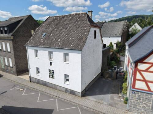 Vorderseite - Altes Haus mit neuer Zukunft! - 139.000,00 EUR Kaufpreis, ca.  97,00 m² Wohnfläche