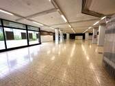 Verkaufsfläche - Gewerbeobjekt (Büro, Produktion, Verkauf) in Stuttgart