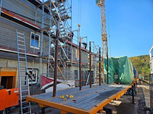 Rohbaumontage läuft - Einfamilienhaus zum Kaufen in Winterbach