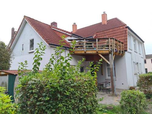 seitliche Ansicht - Mehrfamilienhaus, Wohnhaus mit 290,00 m² in Varel zum Kaufen