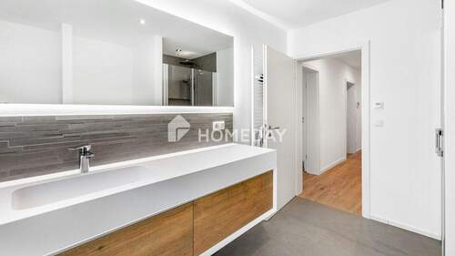 1. OG Badezimmer 2 - 