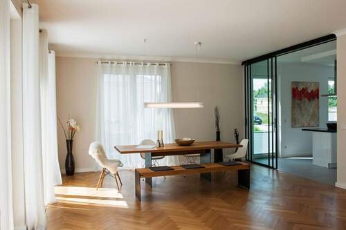 Beispiel Innenausstattung - Mehrfamilienhaus, Wohnhaus mit 125,00 m&sup2; in Teltow zum Kaufen