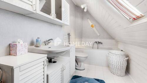 1. OG Badezimmer 2 - 