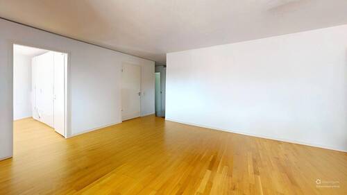 Living-Room-Defurnished - 4 Zimmer Etagenwohnung zum Kaufen in Frankfurt am Main