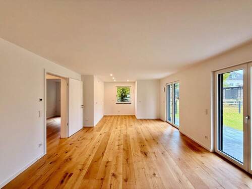 Schlafzimmer - 3 Zimmer Etagenwohnung zum Kaufen in München