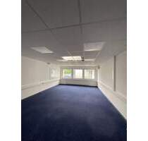 Helle gepflegte BüroGewerbefläche am Stadtrand von Fulda