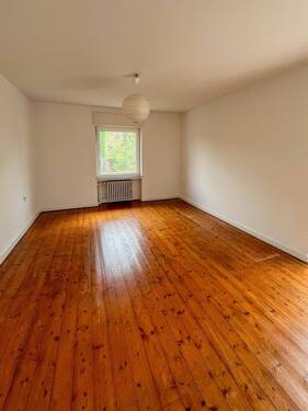 Schlafzimmer mit Zugang zum Wintergarten - 