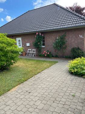 Front1 - Wunderschöner Bungalow, ca. 110 m² Wohnfläche, 4 Zimmer, auf ca. 500m² Grundstück in 2. Reihe.
