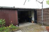 Garage vom Garten aus - 