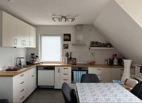 Küche - 4 Zimmer Etagenwohnung zur Miete in Sennfeld