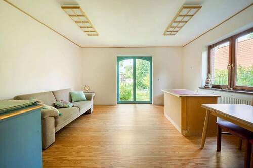 EG Zimmer 3 mit Gartenzugang - 