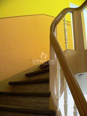 Teilans.Treppenhaus - 4 Zimmer Etagenwohnung zur Miete in Fürth