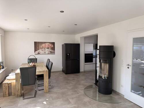 Essbereich mit Kamin - 