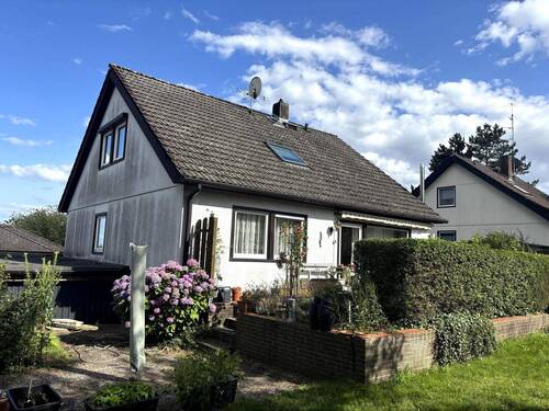 Rückansicht - Einfamilienhaus mit 150,00 m&sup2; in Bergen zum Kaufen