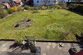 12-2 Balkon mit Sicht in den Garten 2.jpg - 