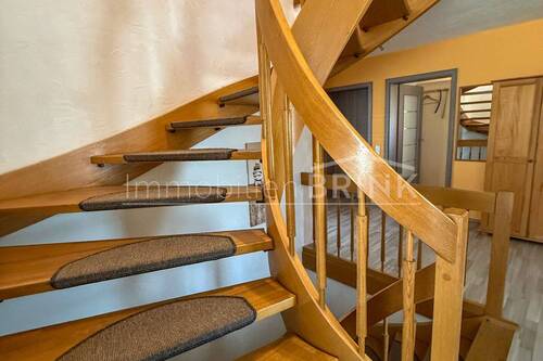 13 Treppe zum OG.jpg - 