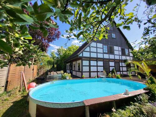Haupthaus - 9 Zimmer Mehrfamilienhaus, Wohnhaus zum Kaufen in Nauen