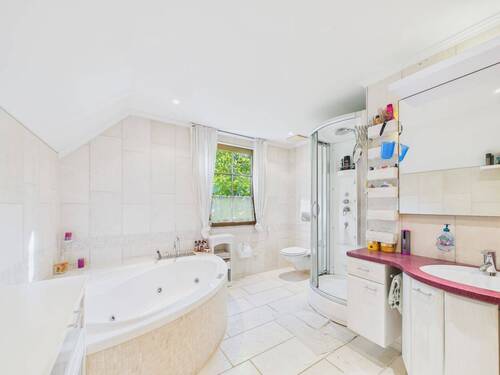 Jacuzzi und Dampfdusche - 