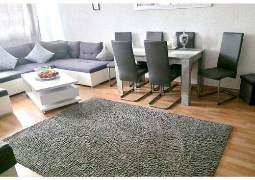 Wohnzimmer - 3 Zimmer Etagenwohnung zum Kaufen in Hanau