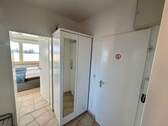 Flur mit Schrank - 