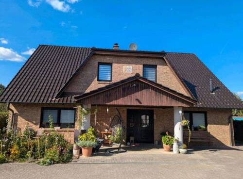 Bild 2 - 6 Zimmer Einfamilienhaus zum Kaufen in Crivitz