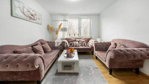 Wohnzimmer 2 - Zusammengelegt und modernisiert - großzügige Wohnung mit zwei Kellerräumen in Bochum-Hamme