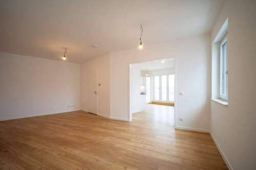 Wohnen - 4 Zimmer Etagenwohnung zur Miete in Leipzig