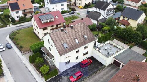 Luft Seite - WIE DAS EIGENE HAUS - 8 ZI MAISONETTE WOHNUNG - GARTEN - DACHTERRASSE - DOPPELGARAGE - 4 STELLPLÄTZE