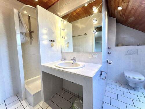 Gemütliches Badezimmer - 