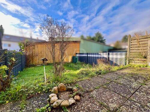 Idyllischer Garten - 