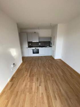 Ess- und Wohnbereich - Moderne 2-Zimmer-Wohnung mit Einbauküche und Balkon!