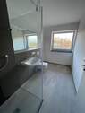 Badezimmer mit Fenster - 2 Zimmer Etagenwohnung in Schweinfurt