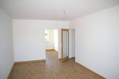 Wohnzimmer - Etagenwohnung mit 65,00 m&sup2; in Kahla zur Miete