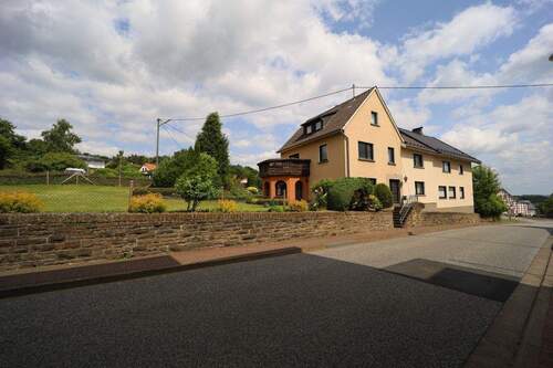 Hausansicht - 6 Zimmer Einfamilienhaus zum Kaufen in Vettelschoß