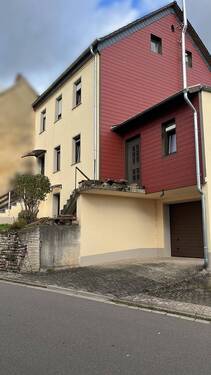 Bild 2 - 7 Zimmer Einfamilienhaus zum Kaufen in Marpingen