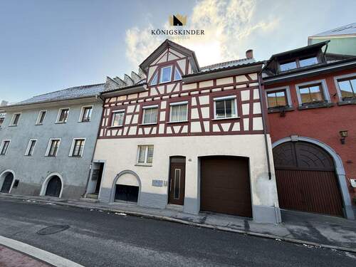 Eingang - 9 Zimmer Mehrfamilienhaus, Wohnhaus zum Kaufen in Überlingen