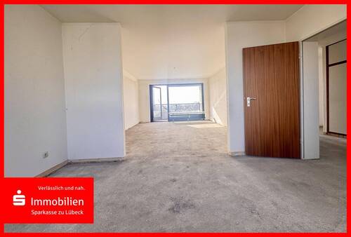 Ess-/ und Wohnbereich - Attraktive 3-Zimmer-Wohnung mit großzügigem Schnitt, Süd-Südwest-Balkon