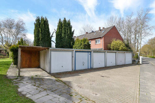 Carport und Garage - 