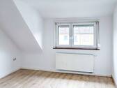 Schlafzimmer - Mehrfamilienhaus, Wohnhaus mit 183,60 m&sup2; in Stuttgart zum Kaufen