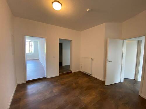 Diele - 4 Zimmer Etagenwohnung zum Kaufen in Schweinfurt