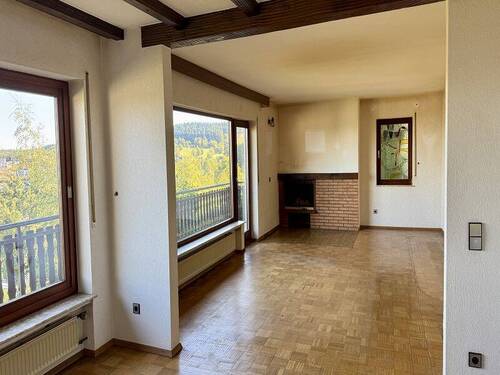 Wohnzimmer - 6 Zimmer Einfamilienhaus in Mertesdorf
