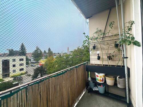 Balkon (Südausrichtung zum Innenhof) - Etagenwohnung mit 56,00 m² in München zum Kaufen