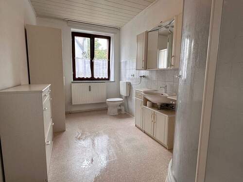 Badezimmer EG links - 